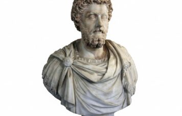 buste de Marc Aurèle appar tient à la collection du musée de Naples