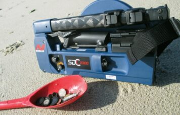 Voici quelques trouvailles faites avec le SDC 2300. Hélas pas d’or...