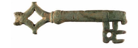 Clé datée de la période 1100-1500